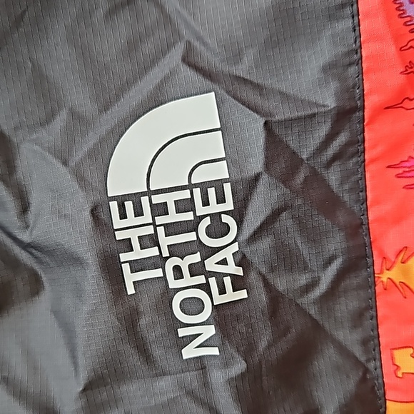 North Face Pink Black Abstract Fanorak Windbreaker L - Picture 6 of 11